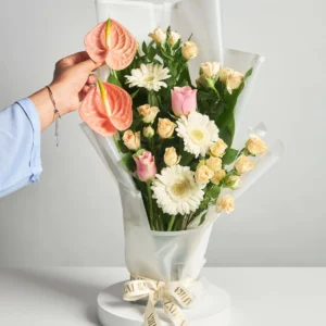 Simon Blushing Bouquet